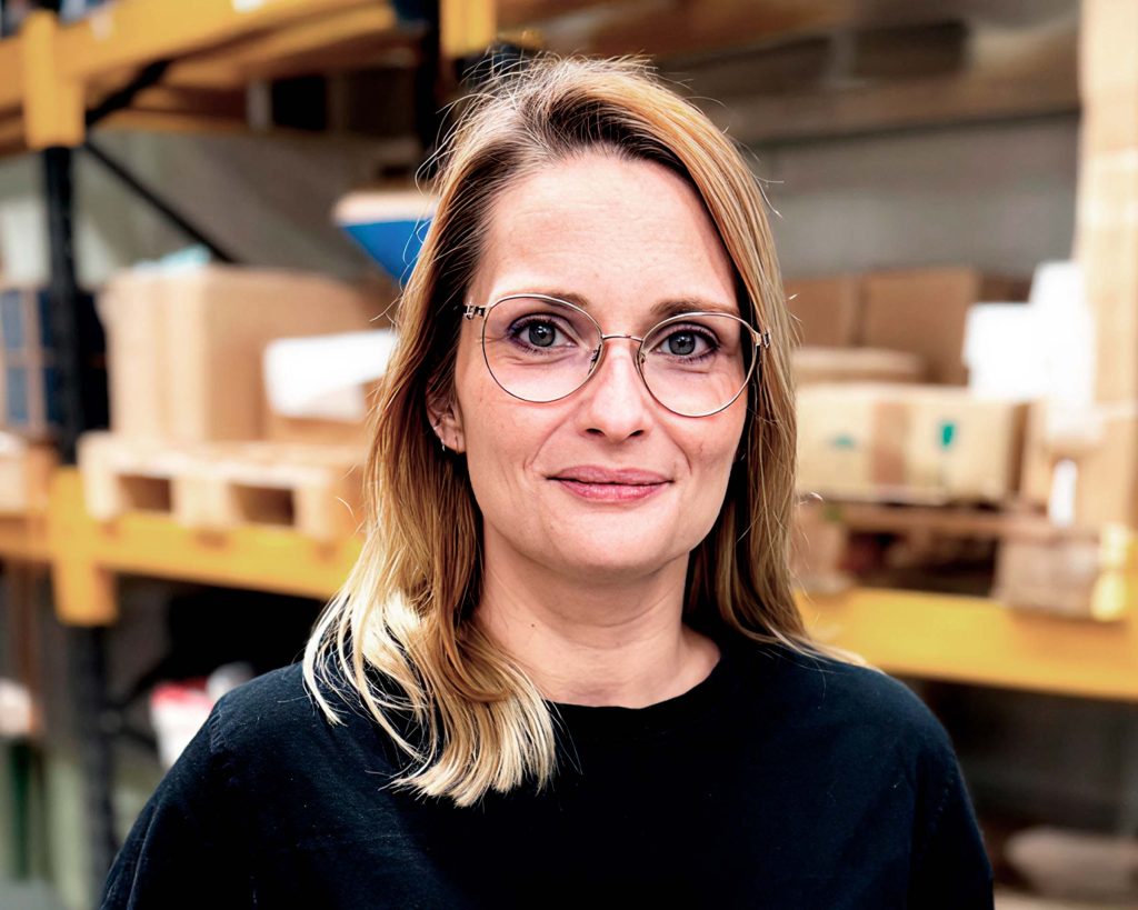 Claudia Arepev, Wahl Gruppe